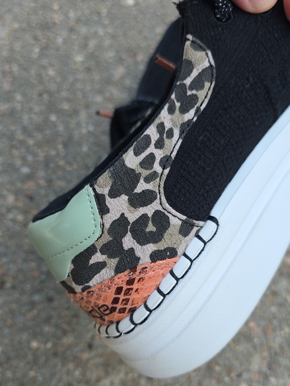 Hey Dude Wendy Rise Platform Jungle Funk Black With Leopard Print Heels Size 8 - Picture 7 of 11